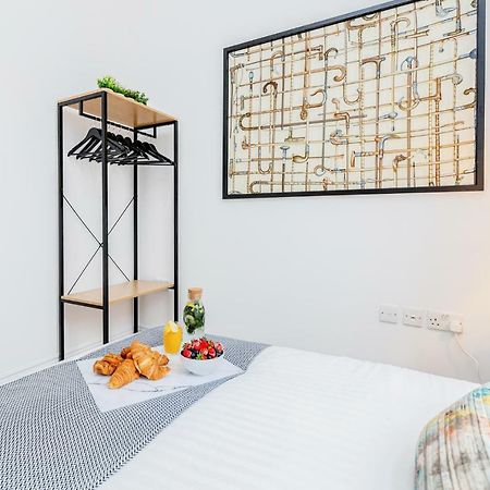 Bright & Spacious 4Beds Home - Kensington High Street-Olympia Londra Esterno foto