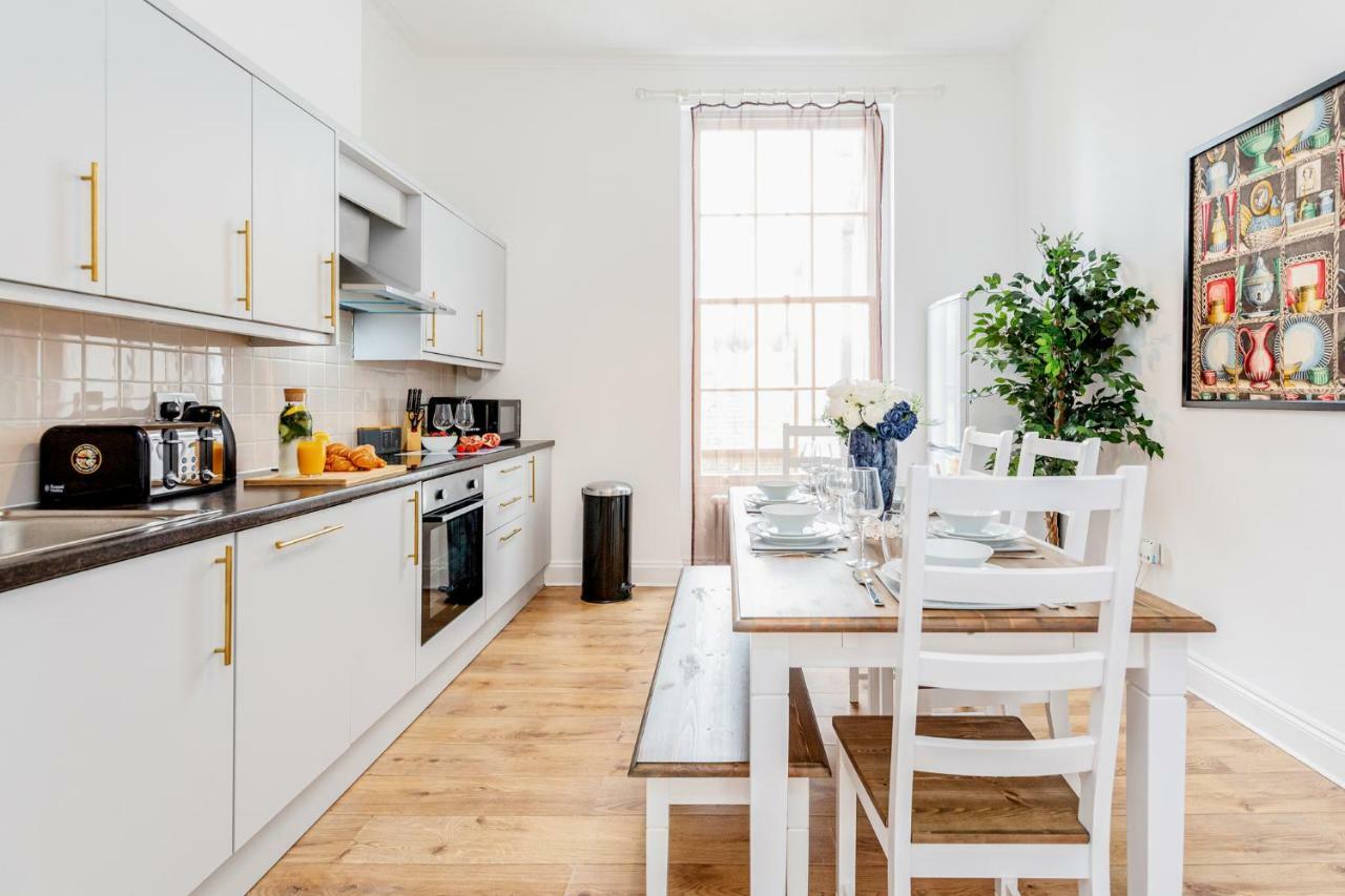 Bright & Spacious 4Beds Home - Kensington High Street-Olympia Londra Esterno foto