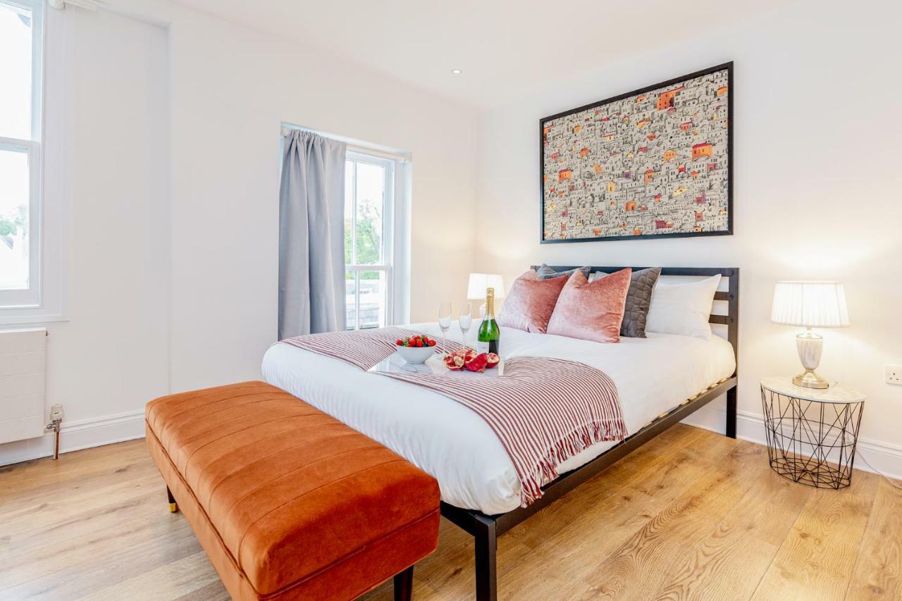 Bright & Spacious 4Beds Home - Kensington High Street-Olympia Londra Esterno foto