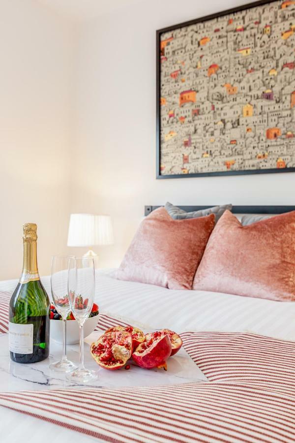 Bright & Spacious 4Beds Home - Kensington High Street-Olympia Londra Esterno foto