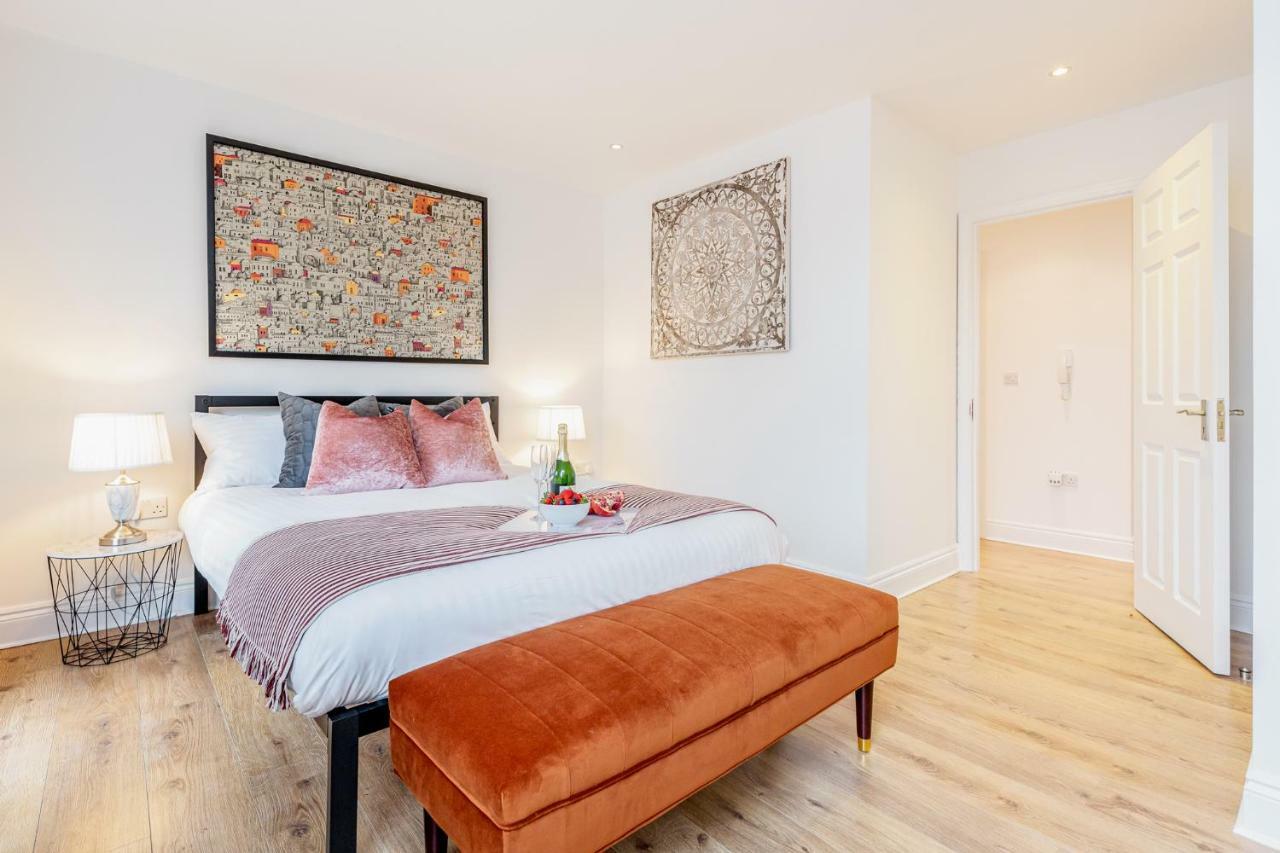 Bright & Spacious 4Beds Home - Kensington High Street-Olympia Londra Esterno foto